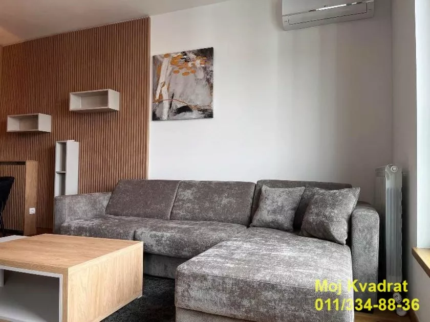 Trosoban stan za izdavanje, Đorđa Stanojevića 39A, 1.200€, 77m² — 2