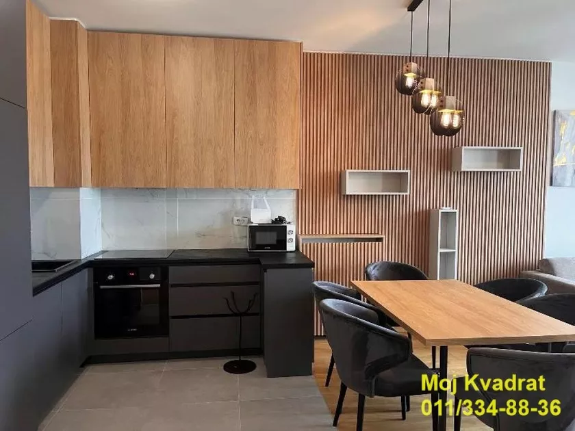 Trosoban stan za izdavanje, Đorđa Stanojevića 39A, 1.200€, 77m² — 5