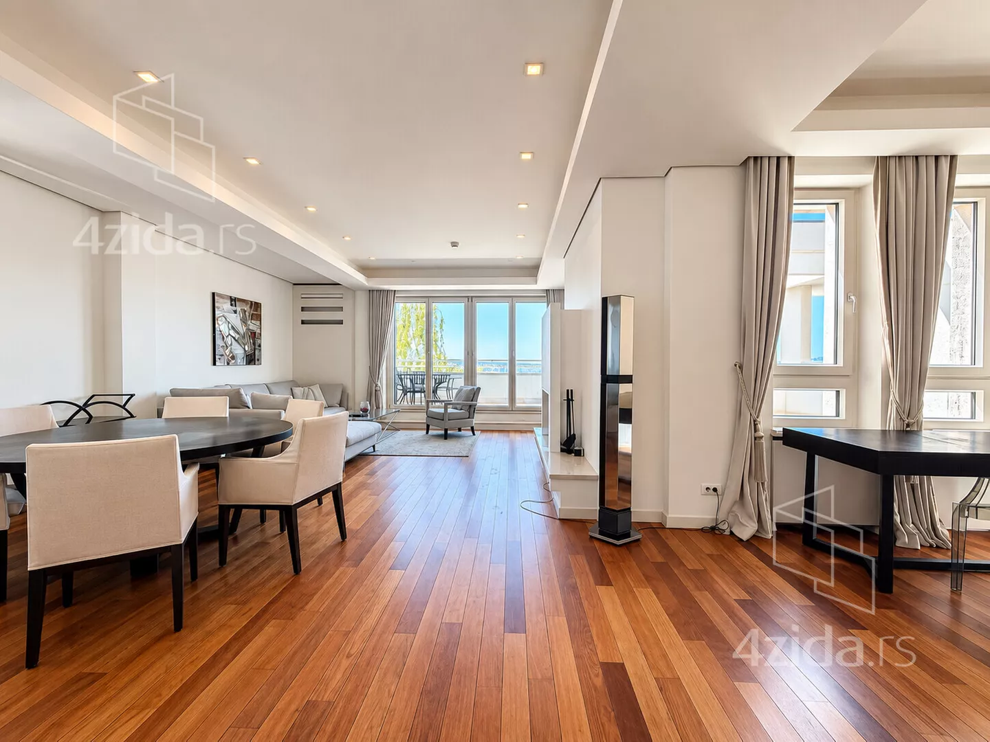 Trosoban stan za izdavanje, Flore Sends, 2.000€, 144m² — 3