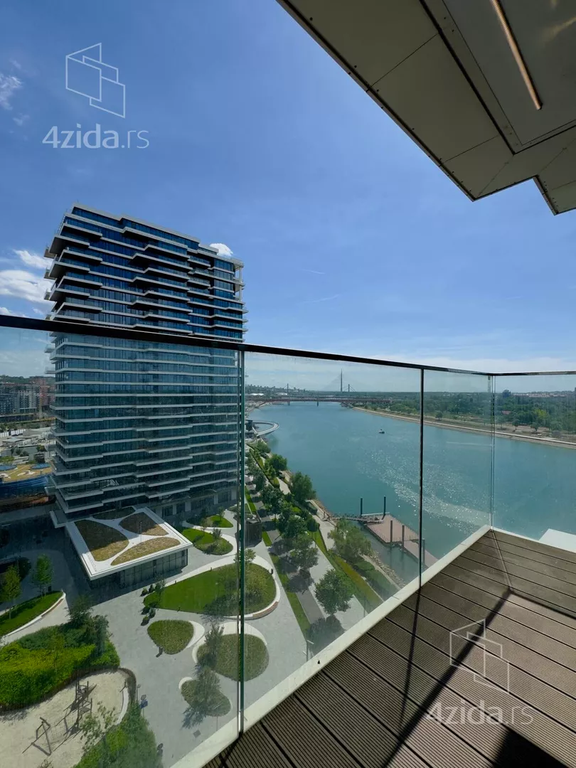Trosoban stan za izdavanje, Hercegovačka 14B, 3.700€, 142m² — 3