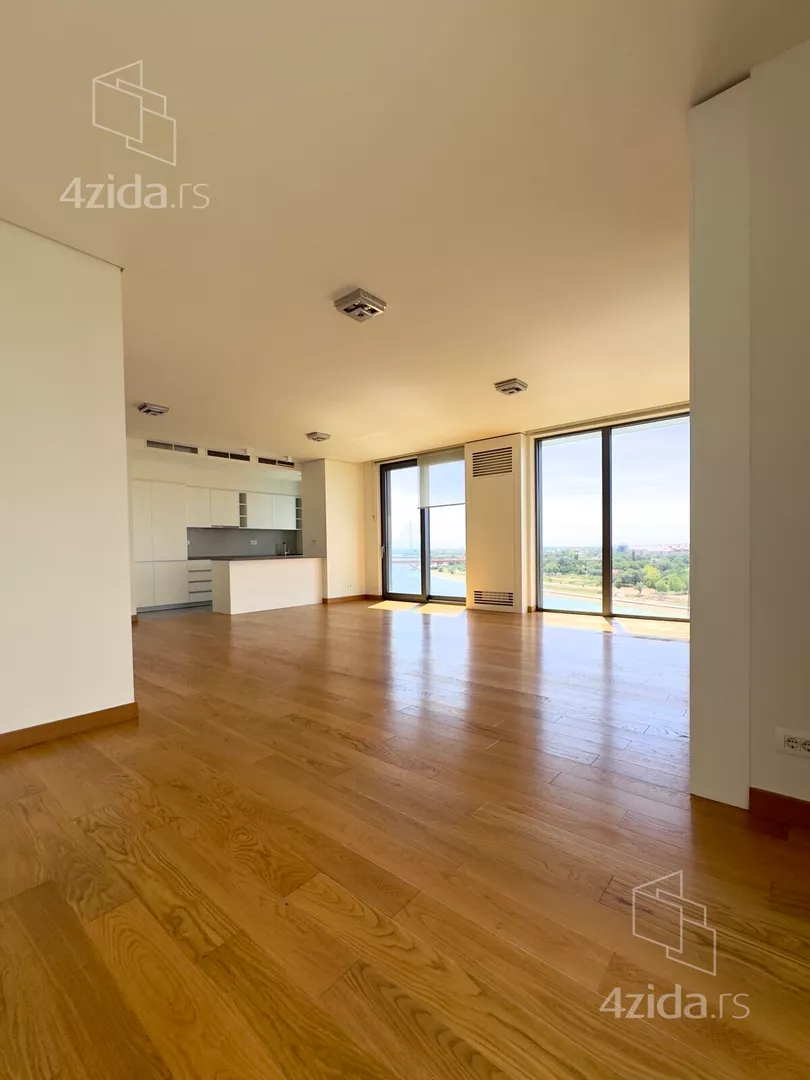Trosoban stan za izdavanje, Hercegovačka 14B, 3.700€, 142m² — 8