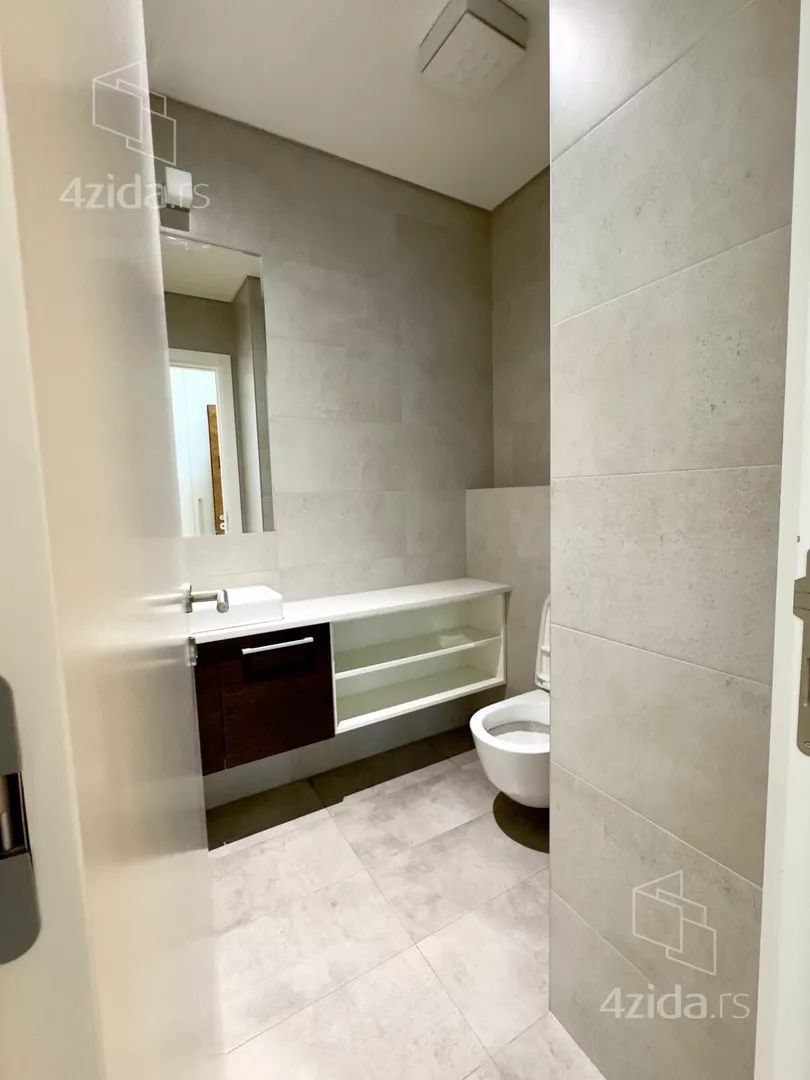 Trosoban stan za izdavanje, Hercegovačka 14B, 3.700€, 142m² — 15