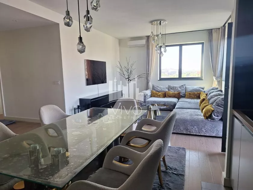 Trosoban stan za izdavanje, Hercegovačka 17, 2.000€, 92m² — 2