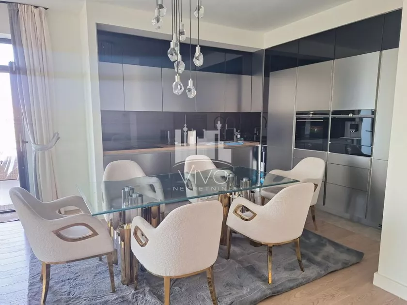 Trosoban stan za izdavanje, Hercegovačka 17, 2.000€, 92m² — 5