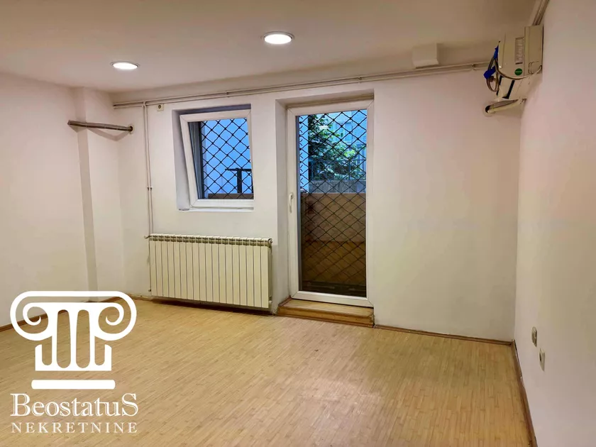 Trosoban stan za izdavanje, Jelisavete Načić, 799€, 70m² — 2