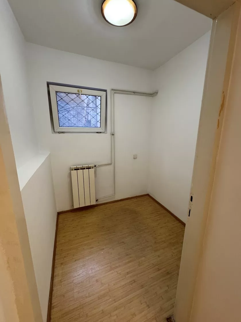 Trosoban stan za izdavanje, Jelisavete Načić, 799€, 70m² — 5