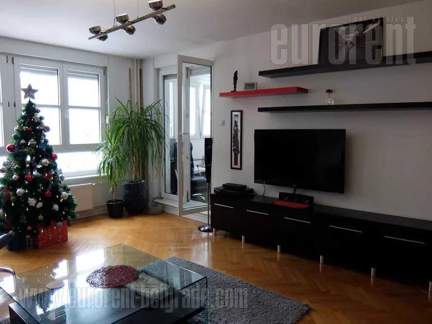 Trosoban stan za izdavanje, Kralja Vladimira 48, 500€, 74m² — 2