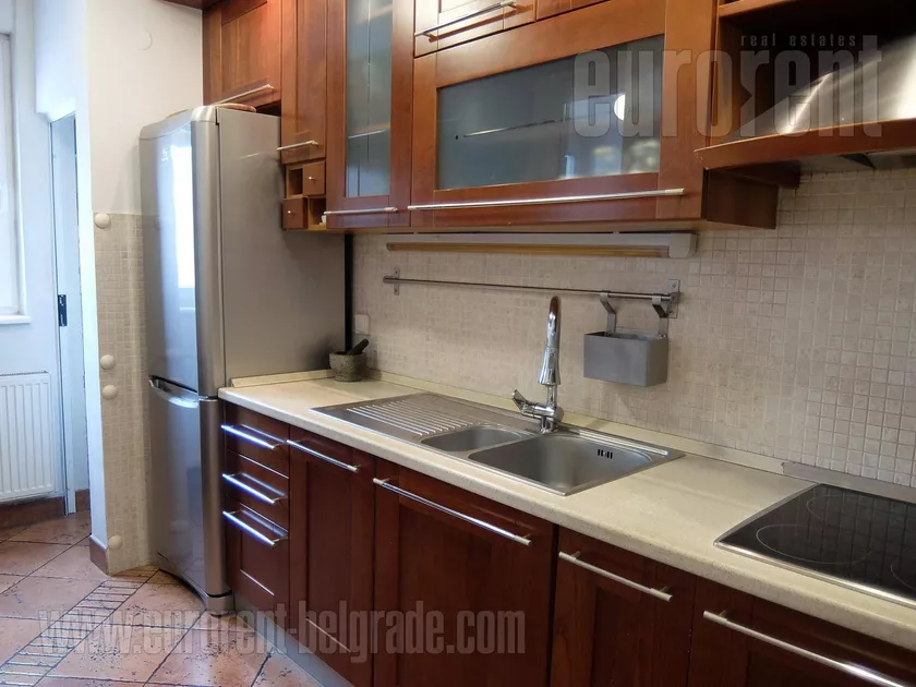 Trosoban stan za izdavanje, Kralja Vladimira 48, 500€, 74m² — 4