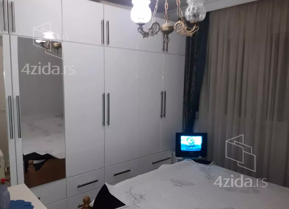 Trosoban stan za izdavanje, Momčila Živojinovića, 500€, 67m² — 8