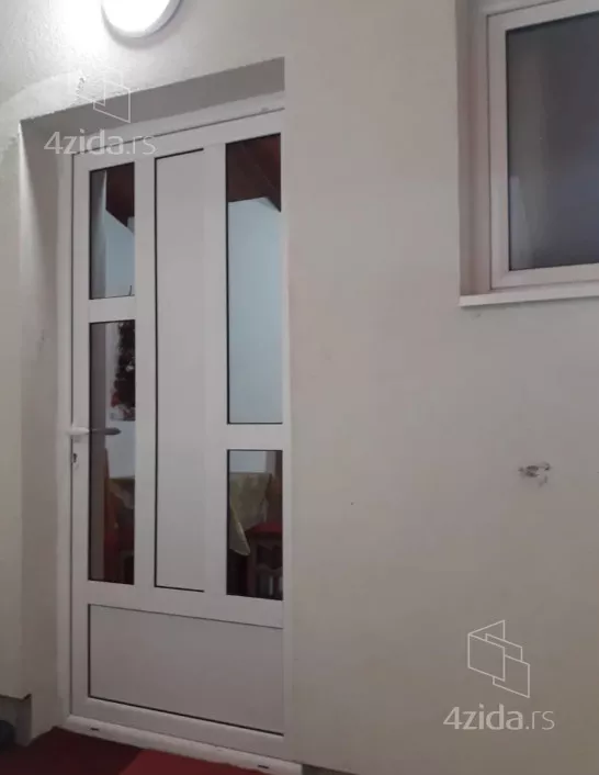 Trosoban stan za izdavanje, Momčila Živojinovića, 500€, 67m² — 15