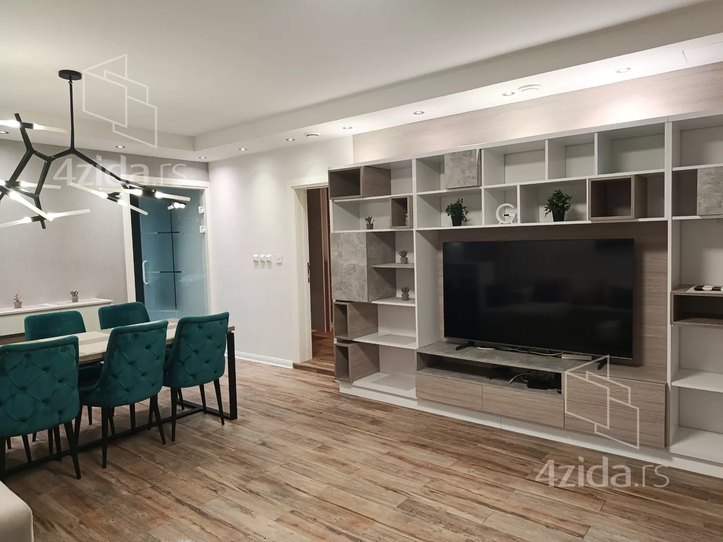 Trosoban stan za izdavanje, Paviljoni, 1.000€, 80m² — 4