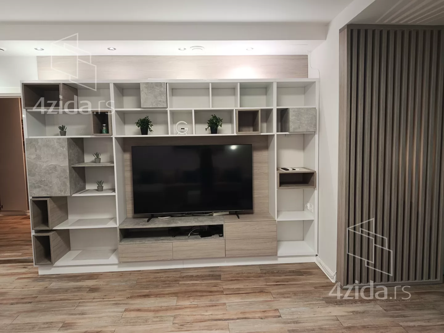 Trosoban stan za izdavanje, Paviljoni, 1.000€, 80m² — 5
