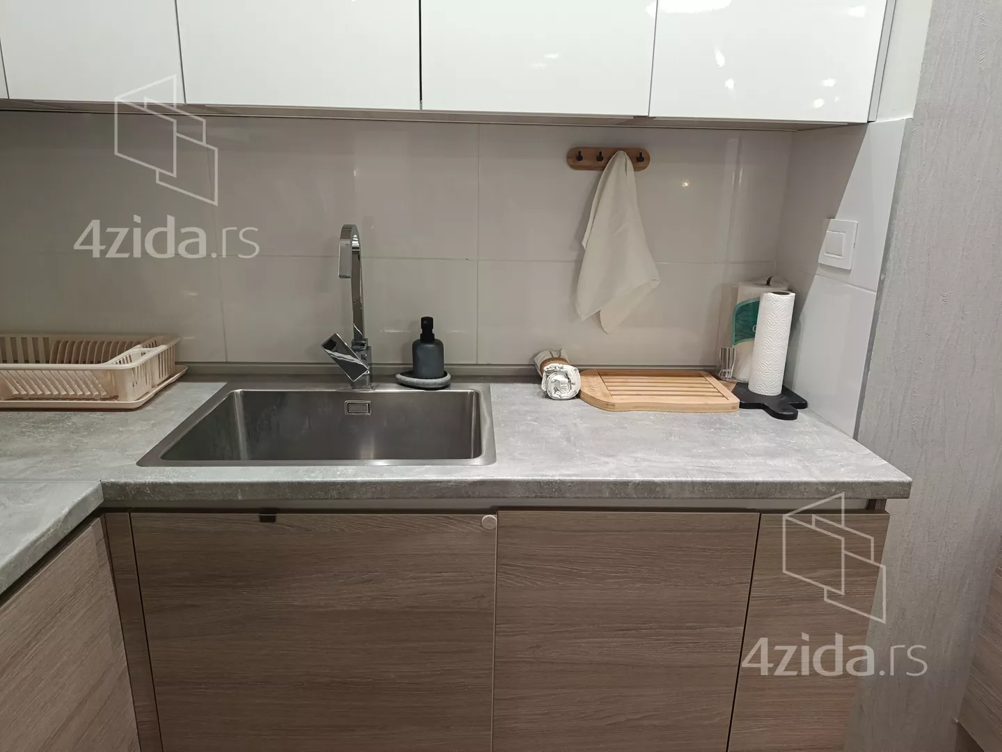 Trosoban stan za izdavanje, Paviljoni, 1.000€, 80m² — 11
