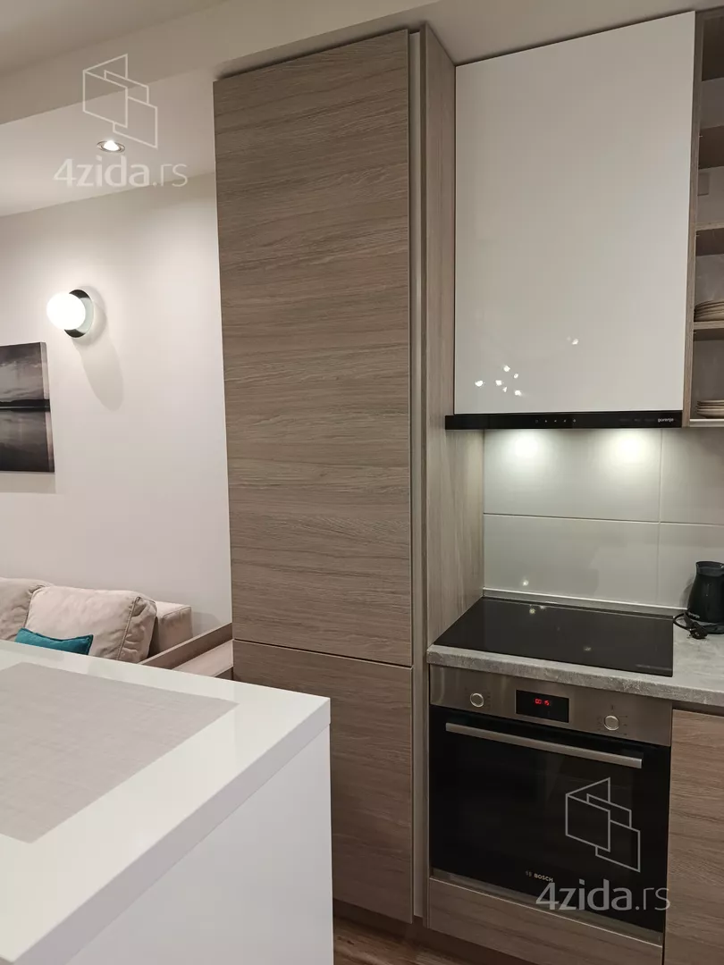 Trosoban stan za izdavanje, Paviljoni, 1.000€, 80m² — 12