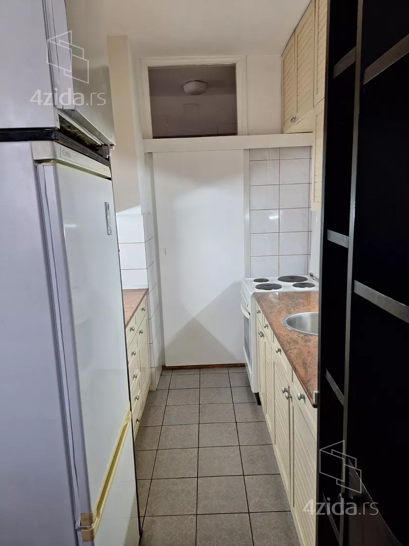 Trosoban stan za izdavanje, Rade Vranješević, 480€, 54m² — 11