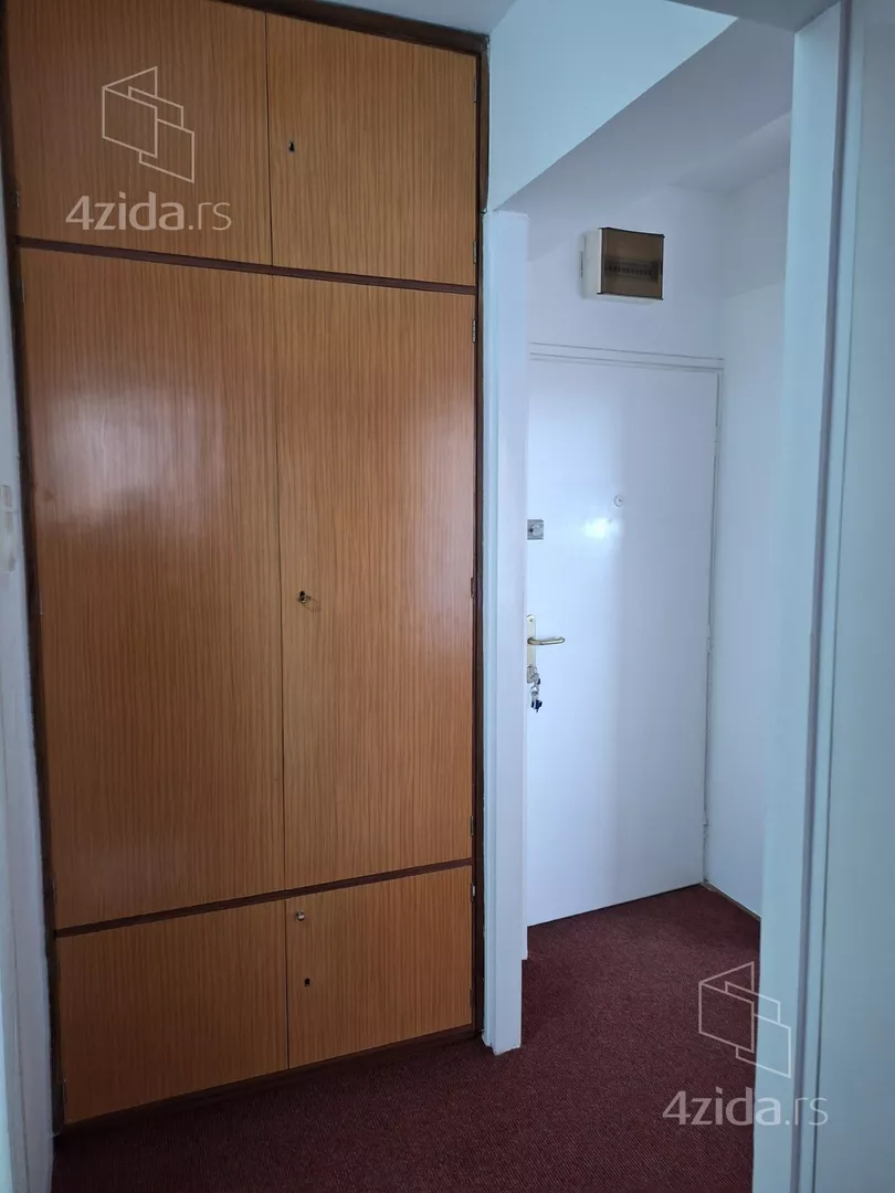Trosoban stan za izdavanje, Rade Vranješević, 480€, 54m² — 14