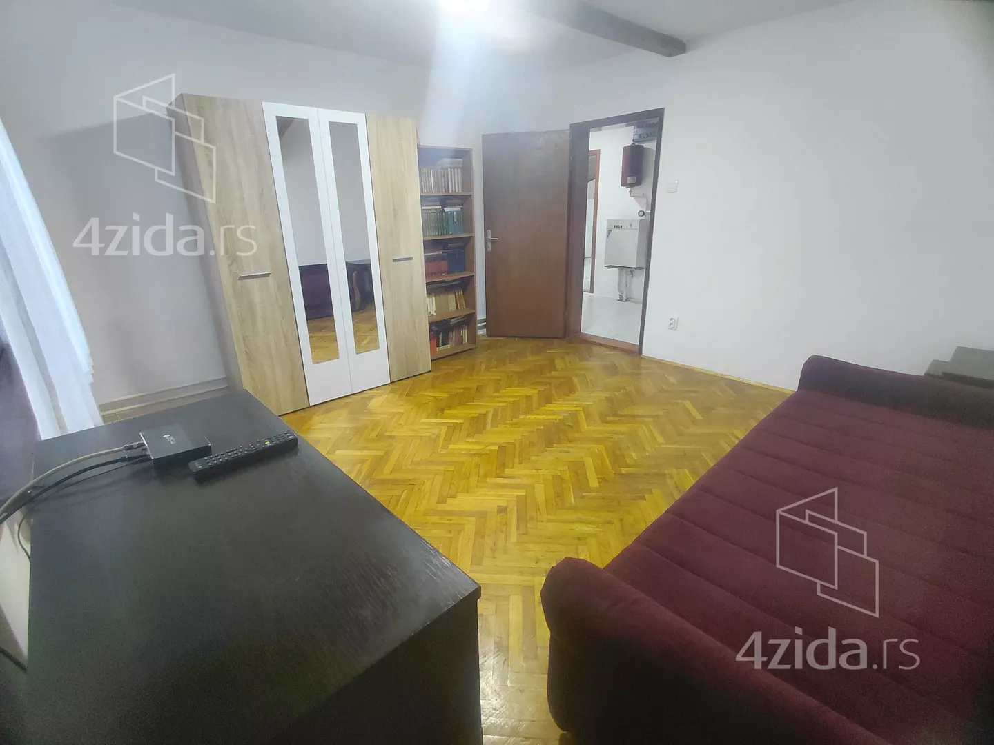 Trosoban stan za izdavanje, Sutjeska Ulica 2 12, 450€, 96m² — 10