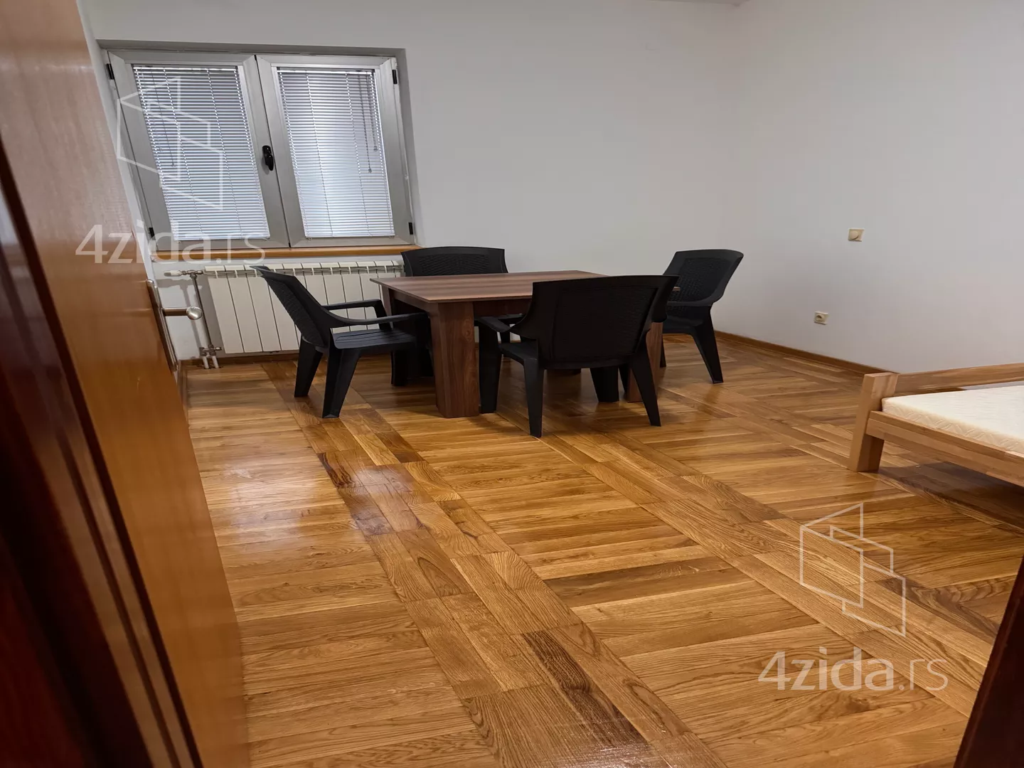 Trosoban stan za izdavanje, Ugrinovački Put 2 Deo 32, 749€, 96m² — 6