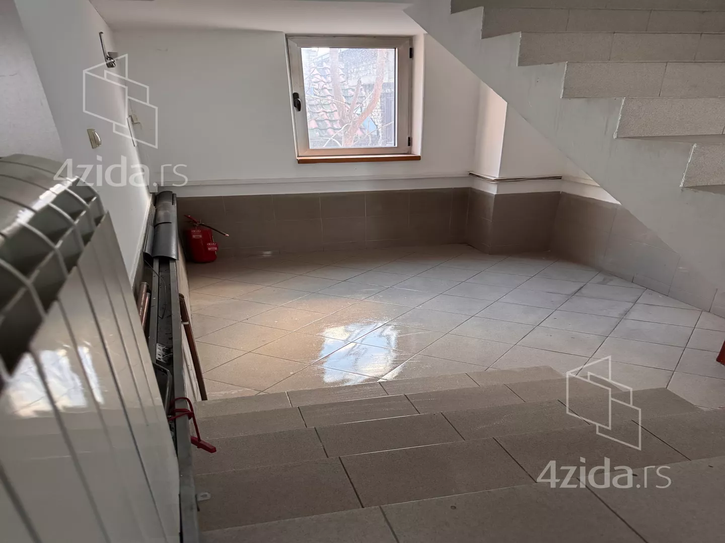 Trosoban stan za izdavanje, Ugrinovački Put 2 Deo 32, 749€, 96m² — 11