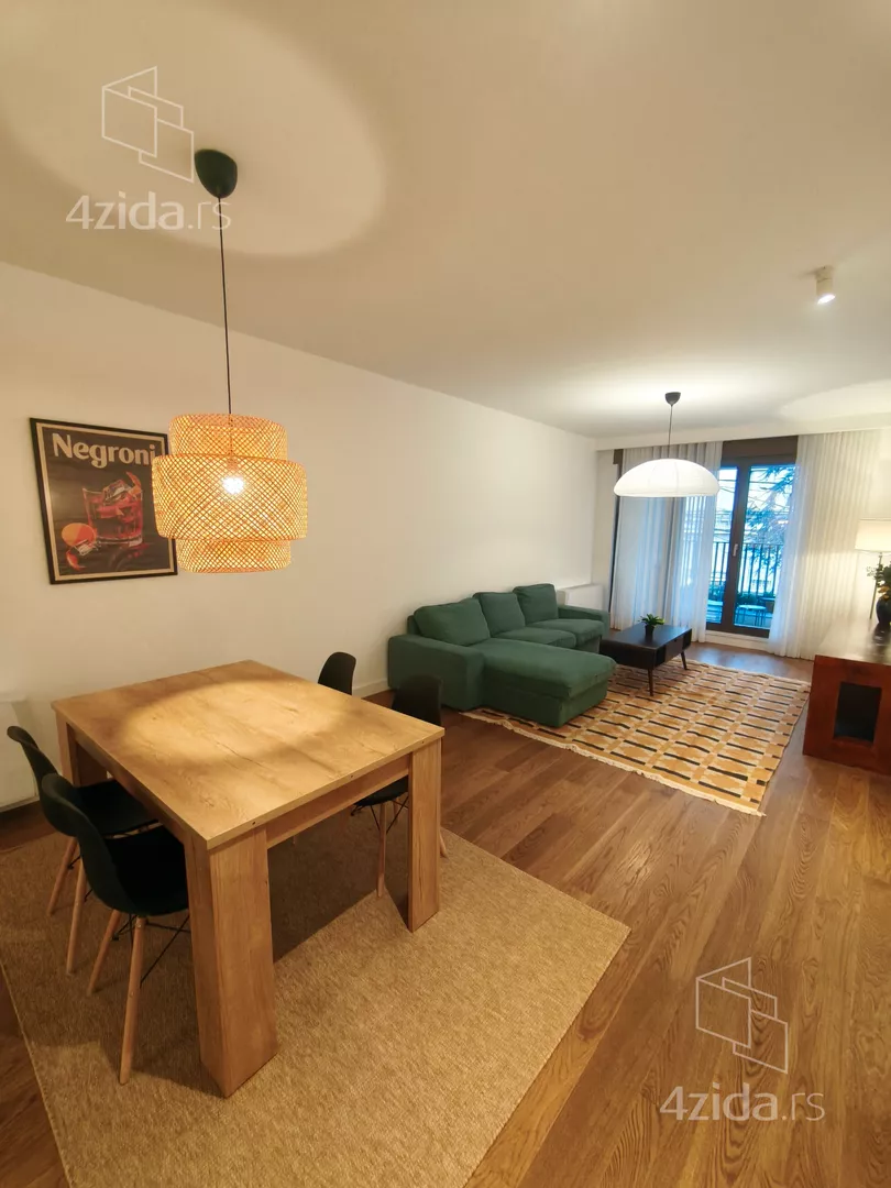 Trosoban stan za izdavanje, Vračar, 2.200€, 99m² — 2