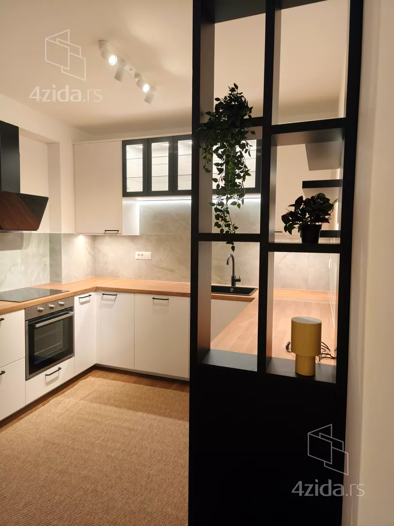 Trosoban stan za izdavanje, Vračar, 2.200€, 99m² — 3