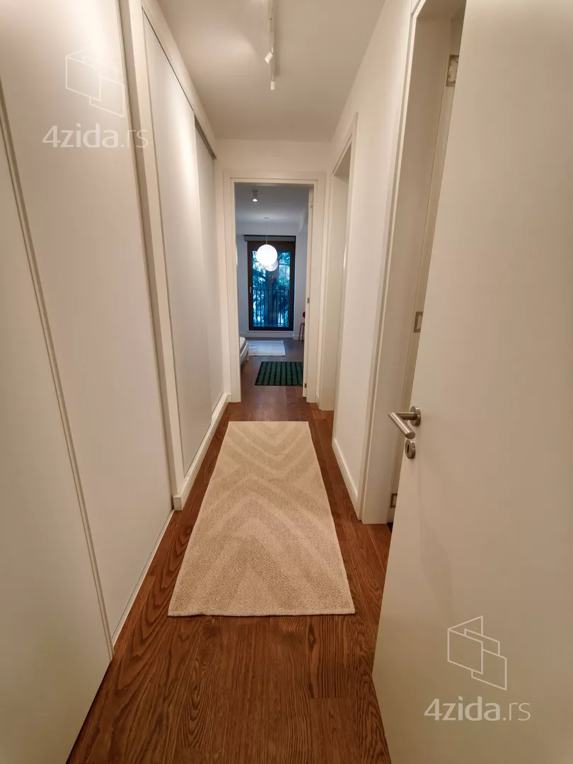 Trosoban stan za izdavanje, Vračar, 2.200€, 99m² — 6