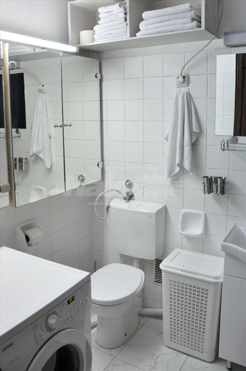 Trosoban Vračar Hram Slavija poslovno-stambeni 3.0 — 3
