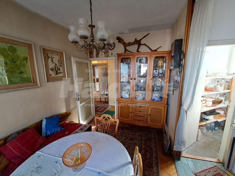 Trostrano orijentisan stan u srcu Vracara — 11