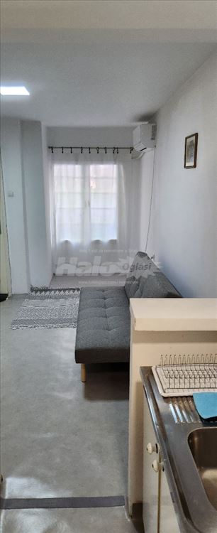 U Beogradu Zvezdara Bulbulder izdajem studio — 6