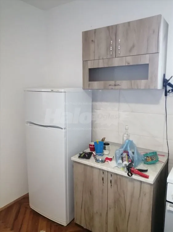 U centru Zemuna dvosoban namešten stan stan — 6