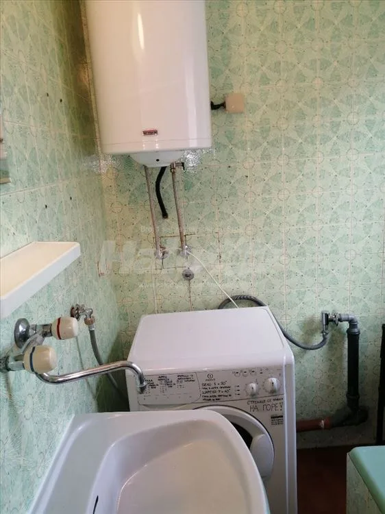 U centru Zemuna dvosoban namešten stan stan — 13