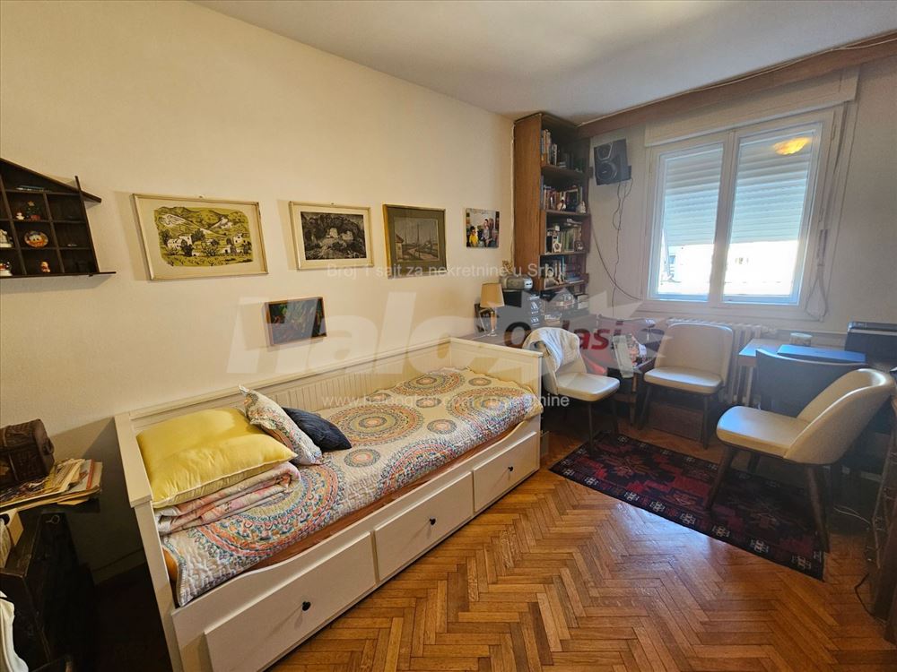 U cenu uračunati triškovi stana — 4
