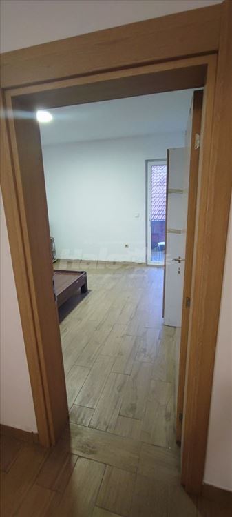 Iznajmljuje se stan na Voždovcu 150m2. — 4