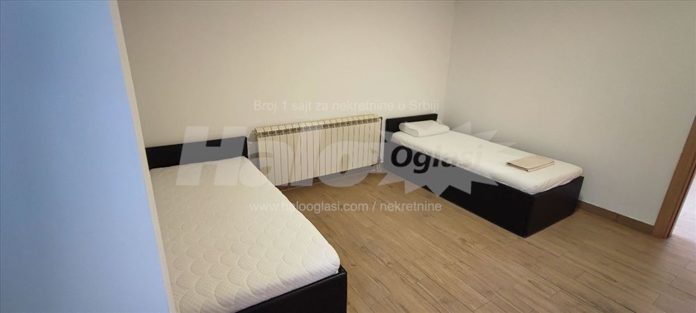 Iznajmljuje se stan na Voždovcu 150m2. — 5