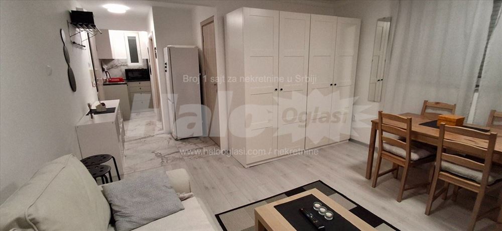 Udoban, svetao, kod Botaničke bašte, 1.5 — 15
