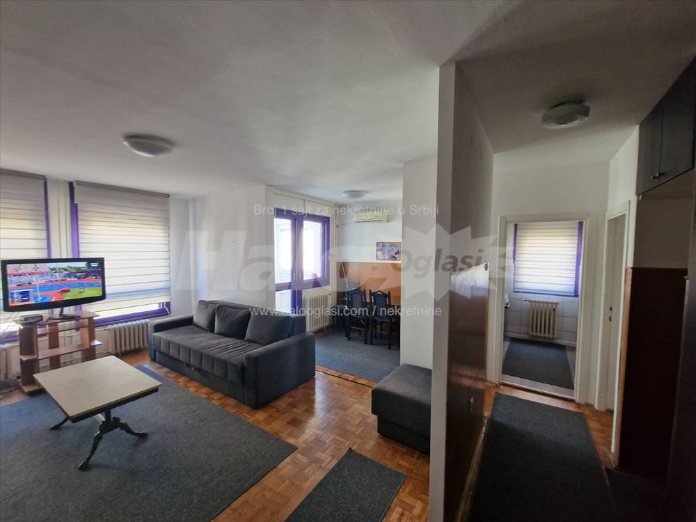 Čukarička padina, 52 m², blizu Ade Ciganli — 2