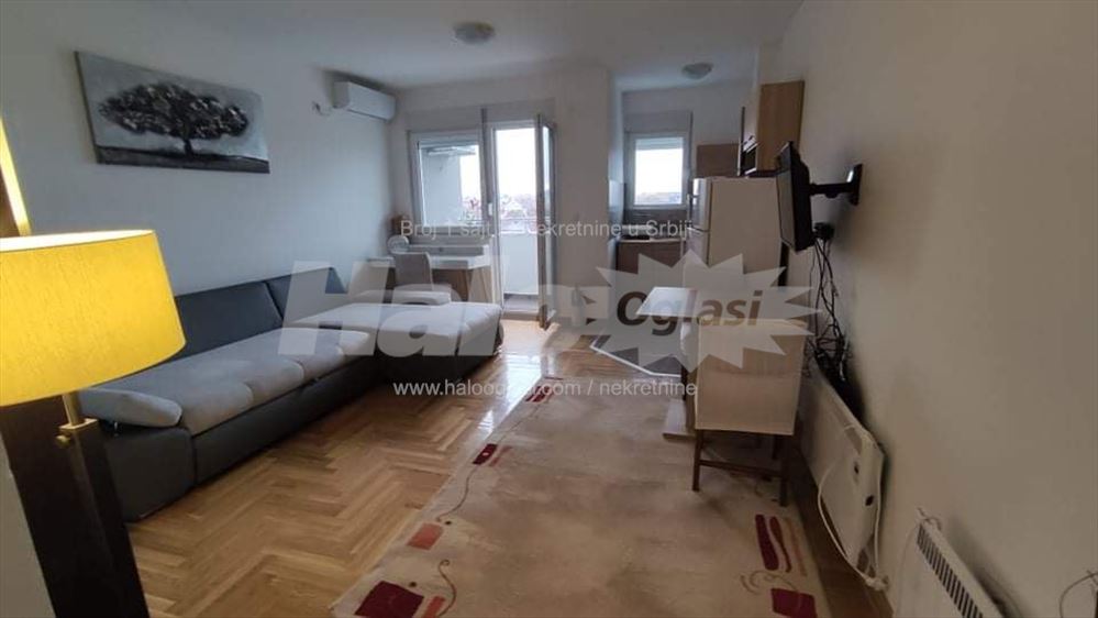 Uknjižen jednosoban stan, 30 m2 — 2