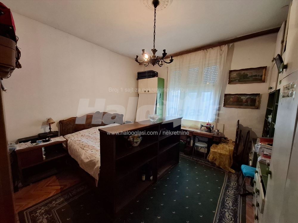 Uknjižen salonac, lift, Cvetni trg, bez provizije — 11