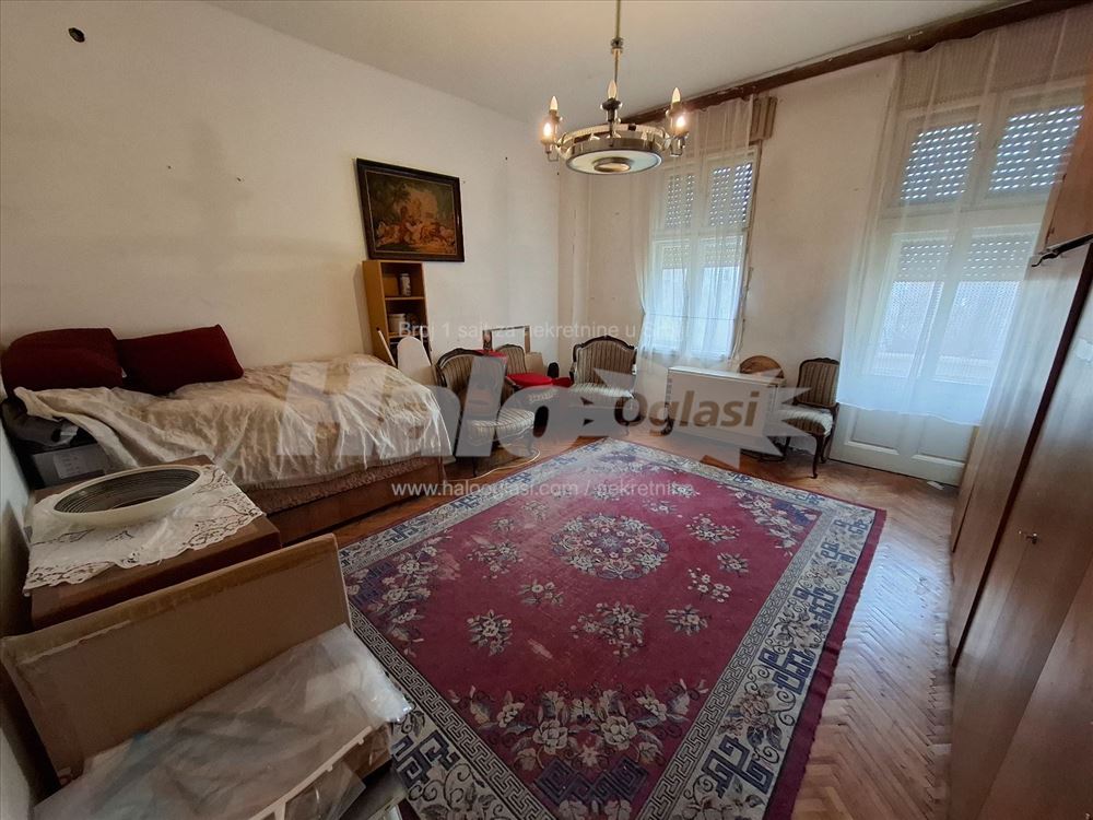 Uknjižen salonac, lift, Cvetni trg, bez provizije — 15