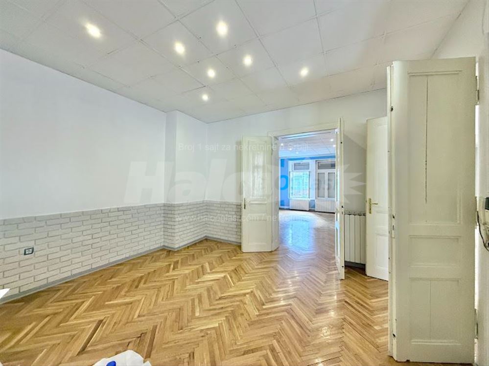 Uknjižen salonac u Kralja Milana — 7