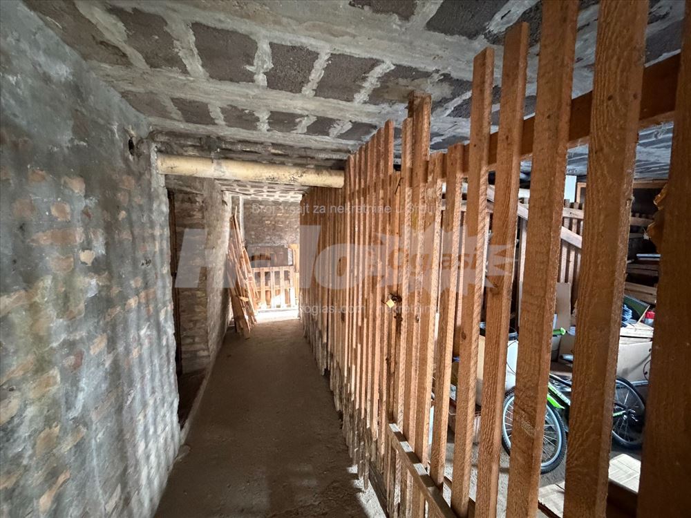 Uknjižen stan 51m2 + garaža + podrum, Dunavac — 12
