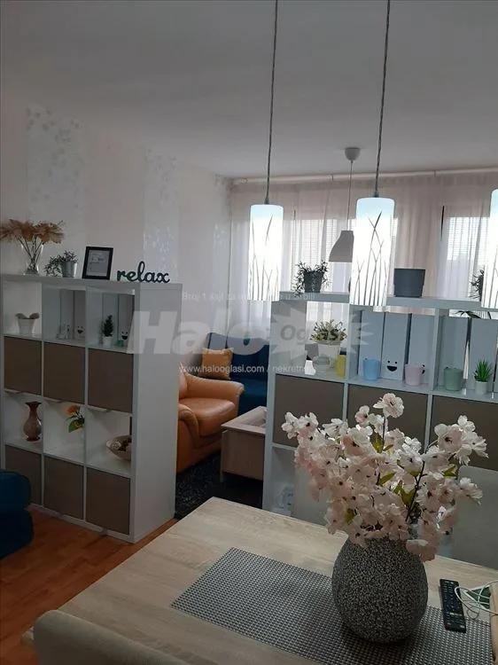 Uknjižen stan, može na KREDIT — 2