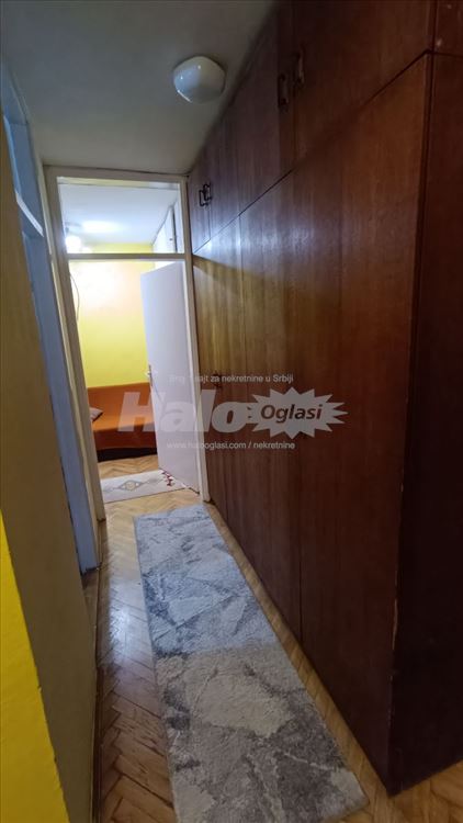 Uknjižen stan na Banovom Brdu, odmah useljiv — 2