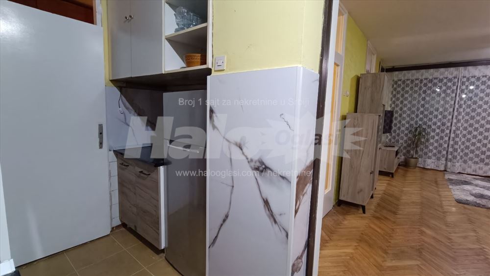 Uknjižen stan na Banovom Brdu, odmah useljiv — 9