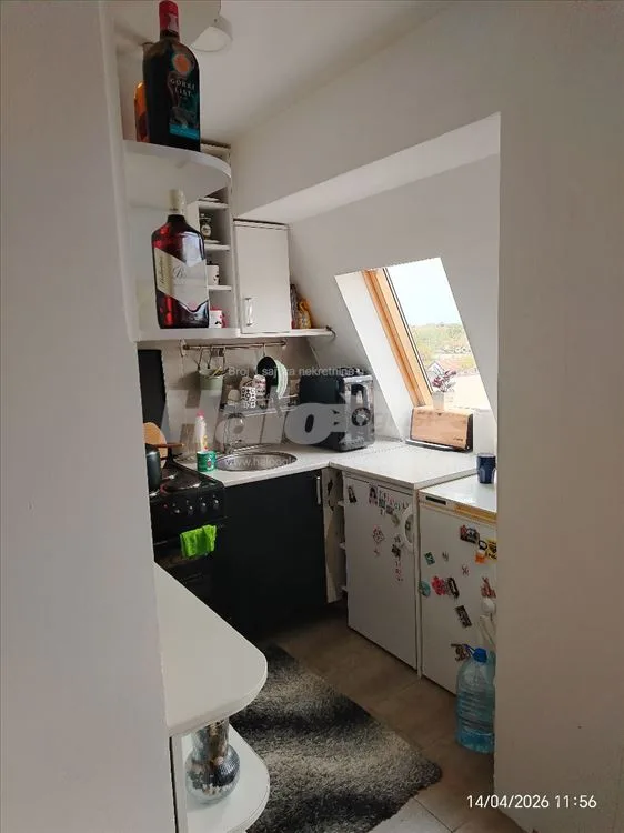 Uknjižen stan u centru Borče 2 — 5