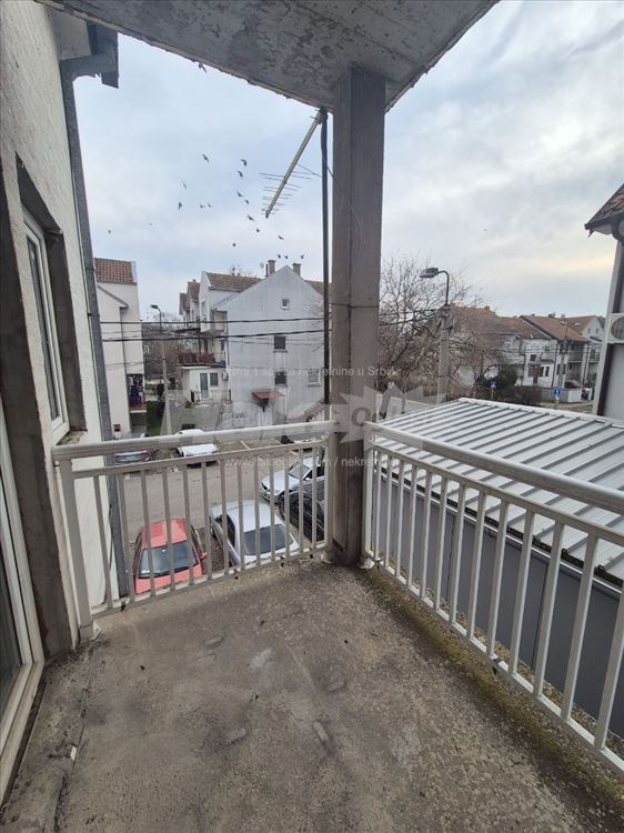 Uknjižen stan u sivoj fazi u Zemun Polju — 5