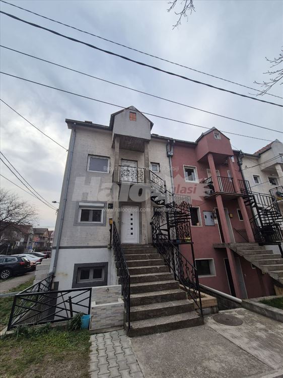 Uknjižen stan u sivoj fazi u Zemun Polju — 9