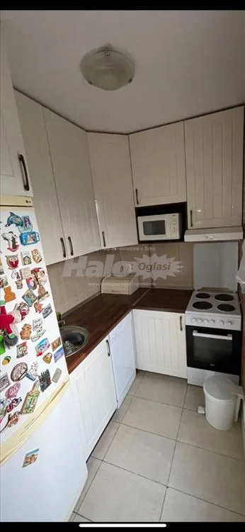 Uknjižen stan Vidikovačka padina — 4