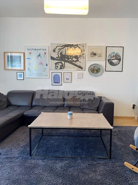 Uknjižen top stan 91 m2 + 20 m2 Gemax kod Metroa — 3
