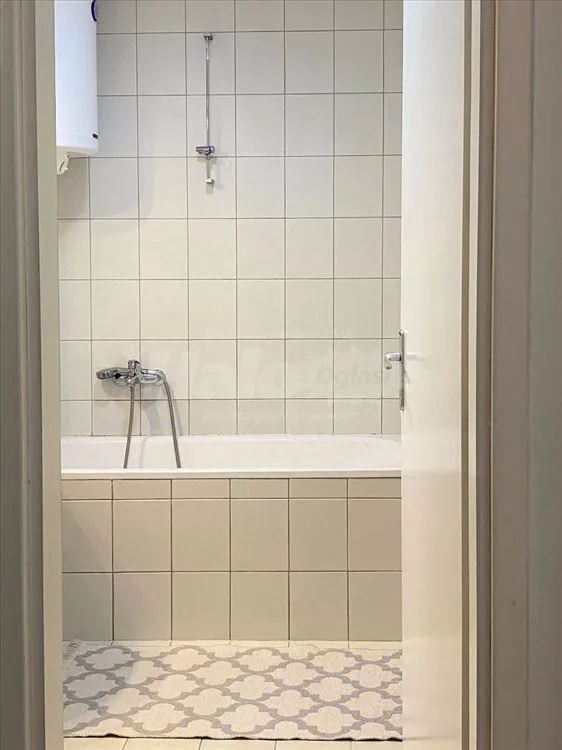 Uknjižen top stan 91 m2 + 20 m2 Gemax kod Metroa — 13